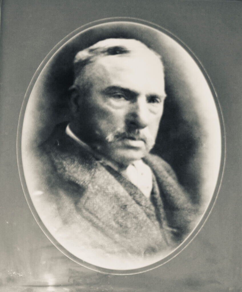 Photo of Charles Morris